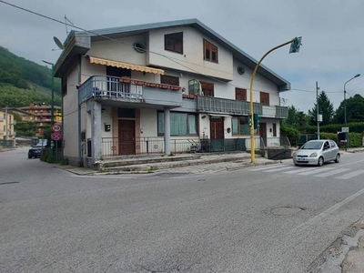 Negozio / Locale in vendita a Monteforte Irpino