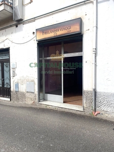Negozio / Locale in vendita a Sperone