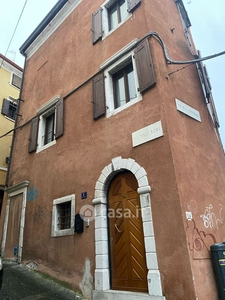 Palazzo in Vendita in Via della Bora 1 a Trieste