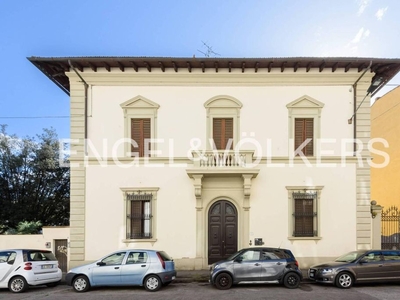 Casa di prestigio di 720 mq in vendita Via Vittorio Emanuele II, 43, Firenze, Toscana
