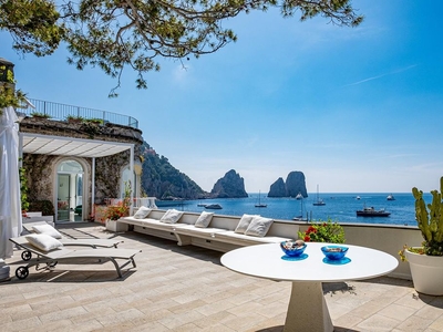 Prestigiosa Casa Semindipendente in affitto Capri, Italia