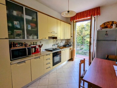 Quadrilocale a Poggibonsi, 1 bagno, 95 m², 3° piano, buono stato