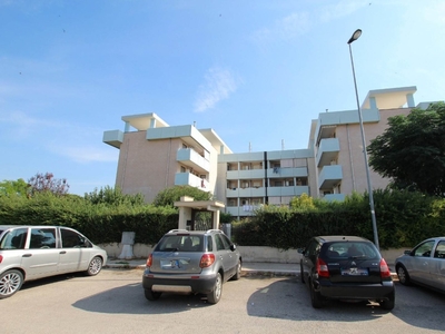 Quadrilocale in VIA IARUSSI 42, Foggia, 2 bagni, 110 m², 1° piano