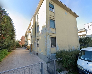 Quadrilocale in Via Sant’Orsola 5, Vaprio d'Adda, 1 bagno, garage