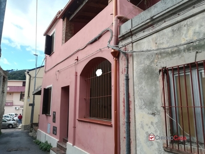Rustico in MASSA SAN GIORGIO, Messina, 5 locali, 2 bagni, 146 m²