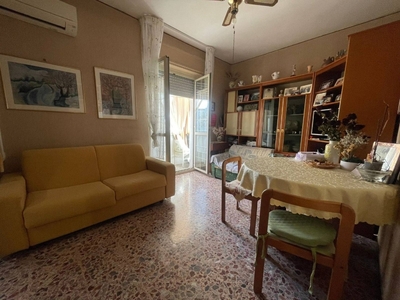 Trilocale in Via Bellini, Cagliari, 1 bagno, 80 m², 3° piano