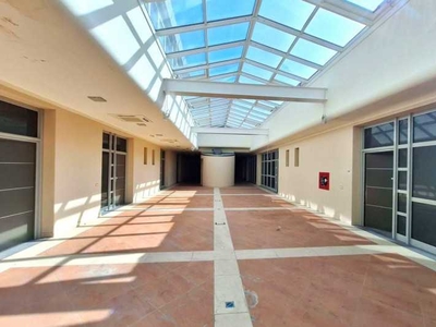 Ufficio in Vendita ad Montelupo Fiorentino - 2400000 Euro