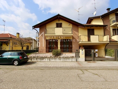 Villa a schiera in vendita a Samarate