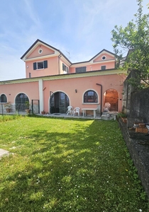 Villa a schiera in vendita a Sarzana