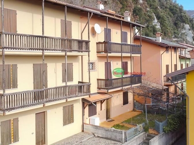 Villa a schiera in vendita a Vito D'Asio