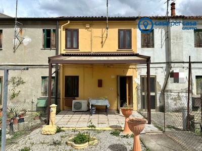 Villa a Schiera in Vendita ad Villadose - 18500 Euro