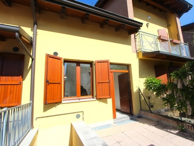 Villa a schiera in Via Caduti di Sabbiuno, Valsamoggia, 4 locali