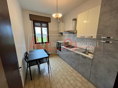 Villa Bifamiliare in Affitto ad Padova - 800 Euro