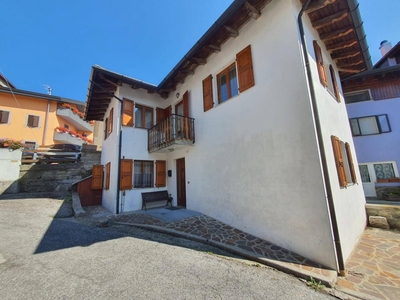 Villa in vendita a Arta Terme