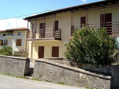 Villa in vendita a Castelnovo Del Friuli