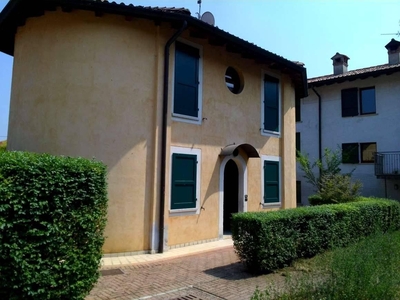 Villa in vendita a Flero