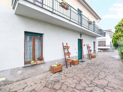 Villa in vendita a Lentate Sul Seveso