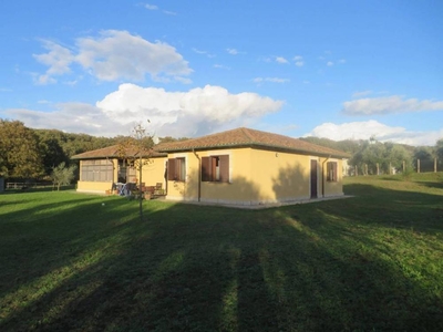 villa in vendita a Manziana