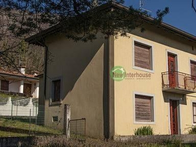 Villa in vendita a Meduno