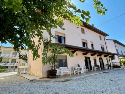 Villa in vendita a Muzzana Del Turgnano