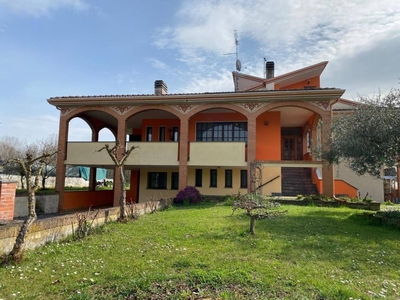 Villa in vendita a Pocenia