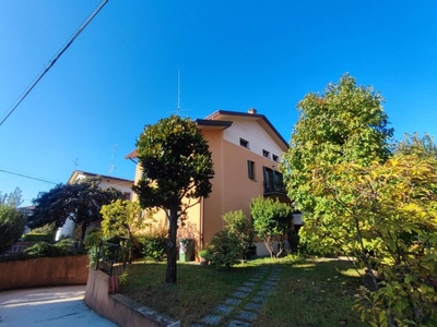 Villa in vendita a Pordenone