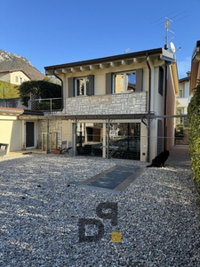 Villa in vendita a Toscolano Maderno