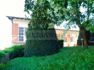 Villa in Vendita ad Voghera - 175000 Euro