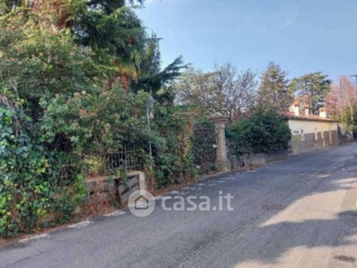Villa in Vendita in Via San Giacomo 9 a Como