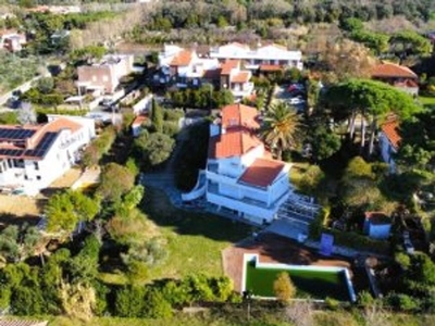Villa di 1000 mq in vendita Livorno, Italia