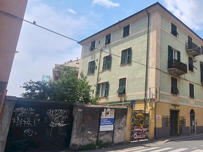 Vendita: Appartamento - 135000 € - Genova