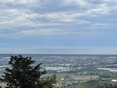 Villa bifamiliare in vendita a Massarosa Lucca Corsanico