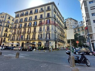 Appartamento in Vendita a Napoli, zona Mergellina, 1'897'000€, 380 m², arredato