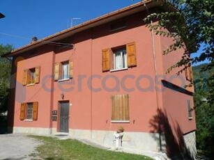 Appartamento in vendita a San Benedetto Val Di Sambro