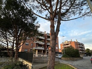 Bilocale in Vendita a Roma, 175'000€, 50 m², con Box