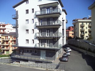 Casa a Corigliano Rossano in Via Galeno, Corigliano Rossano (CS)