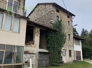 Casa Bi - Trifamiliare in Vendita a Schio Monte di Magrè