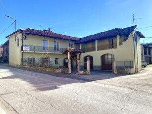 Casa indipendente in vendita Cuneo