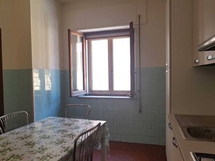 Casa Semi Indipendente in Affitto a Catanzaro, zona Porto, 230€, 100 m², arredato