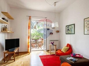 Casa Semi Indipendente in Vendita a Palermo, zona Mondello, 308'000€, 96 m²