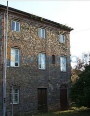 Casa singola da ristrutturare, in vendita in Porcari, Porcari