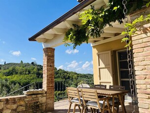 Casa Singola in Vendita a Casciana Terme Lari: Eleganza e Modernità con Vista Panoramica