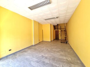 Immobile commerciale in Vendita a Catanzaro, zona Piano Casa, 49'000€, 50 m²