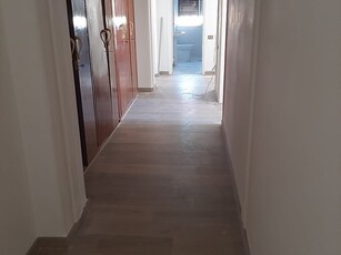 Quadrilocale in Affitto a Salerno, zona Centro, 750€, 110 m²