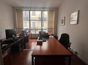 Ufficio in Affitto a Torino, zona Crocetta, 500€, 60 m², arredato