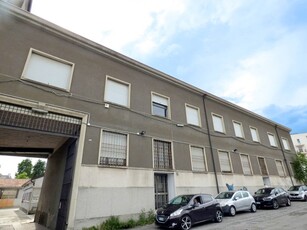 Ufficio in Vendita a Milano, zona Barona, Famagosta, 2'590'000€, 1380 m²