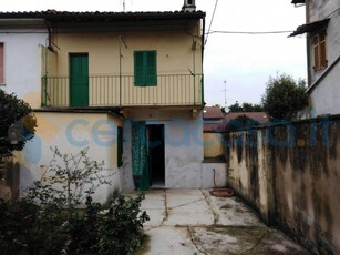 Villa a schiera da ristrutturare, in vendita in Vicolo Annunziata, Frassineto Po