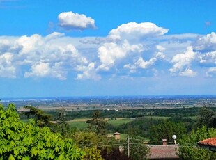 Villa in vendita Piacenza