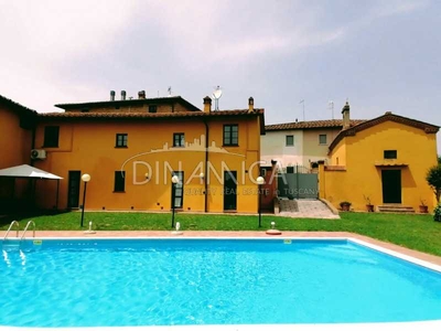 Villa in Vendita ad Montopoli in Val D`arno - 495000 Euro