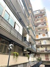 3 vani con terrazzo - Zona V.le M.Rapisardi